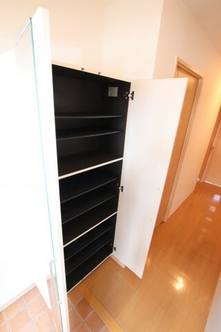 物件内観写真7　(シューズボックス)