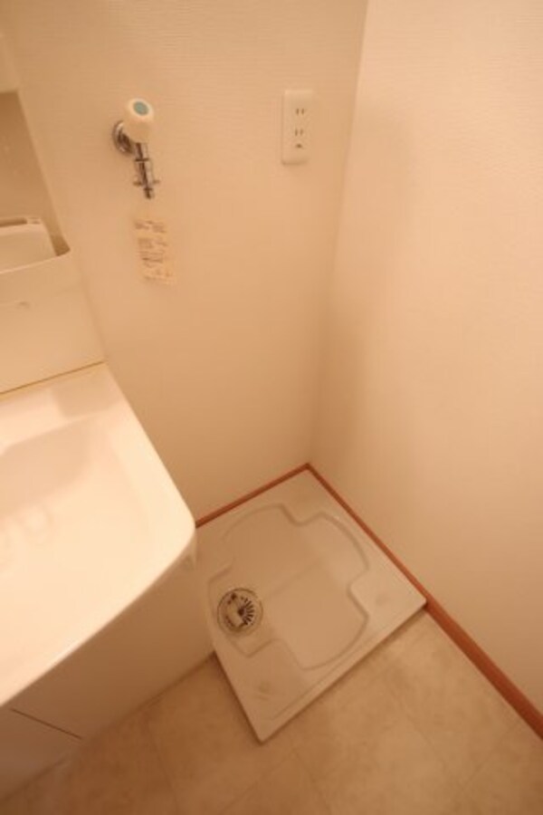 建物設備(室内洗濯機置場)