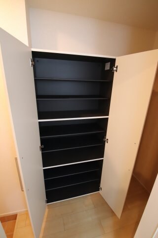 物件内観写真7　(シューズボックス)
