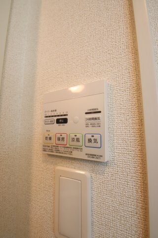 物件内観写真12　(浴室乾燥機)