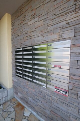 物件内観写真8　(メールボックス)