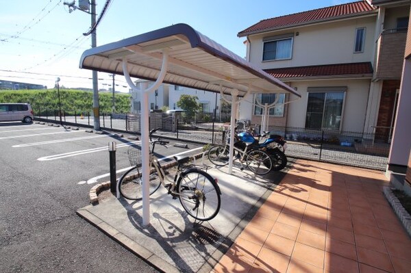 建物設備(駐輪場)