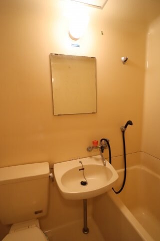 物件内観写真9　(洗面台)