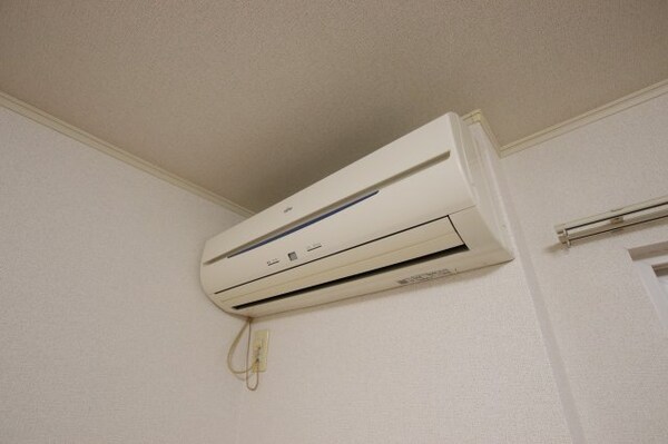 建物設備(エアコン)