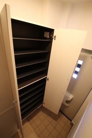 物件内観写真7　(シューズボックス)