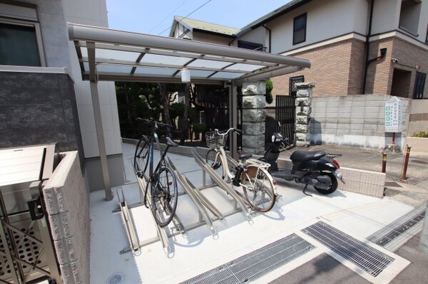 建物設備(駐輪場)