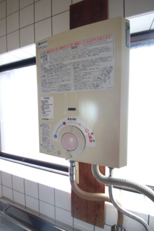 建物設備(給湯器)