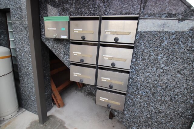 物件内観写真5　(ポスト)