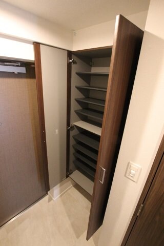 物件内観写真8　(シューズボックス)