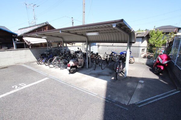 建物設備(駐輪場)