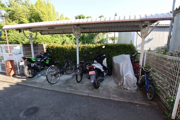 建物設備(駐輪場)