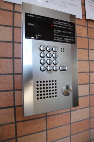 物件内観写真5　(オートロック)