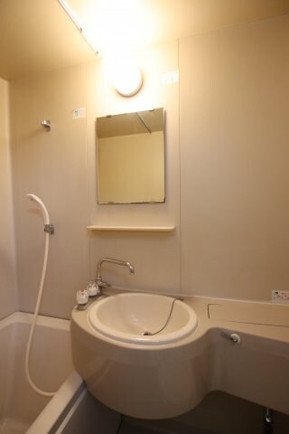 物件内観写真10　(洗面台)