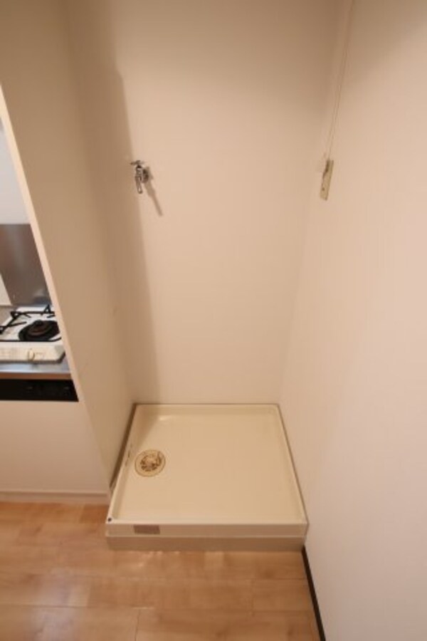 建物設備(室内洗濯機置場)