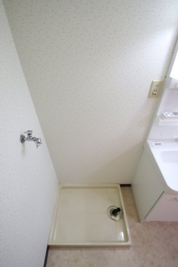 建物設備(室内洗濯機置場)