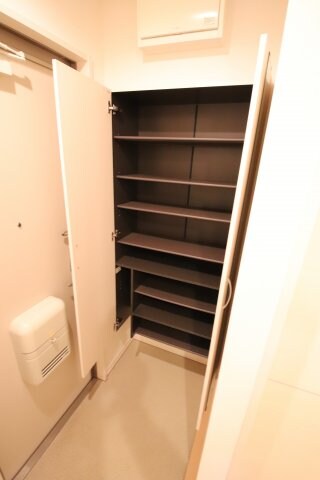 物件内観写真7　(シューズボックス)