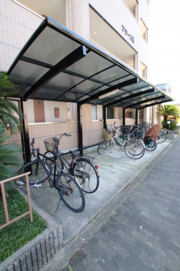 建物設備(駐輪場)