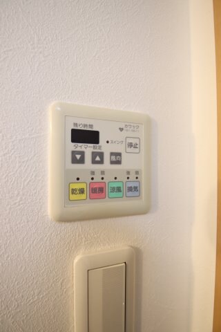 物件内観写真12　(浴室乾燥機能)