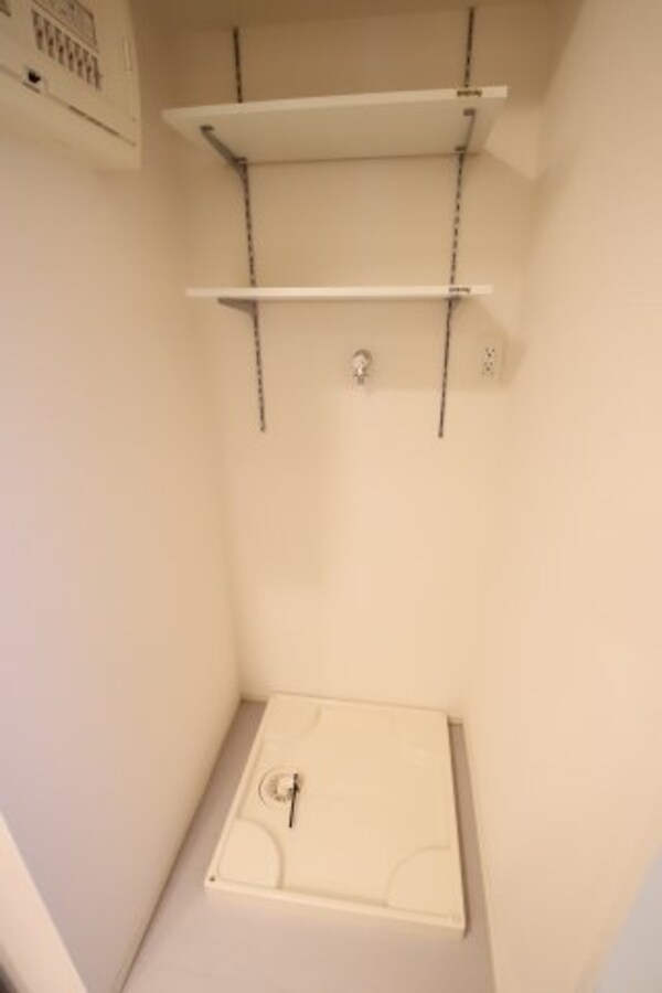 建物設備(室内洗濯機置場)