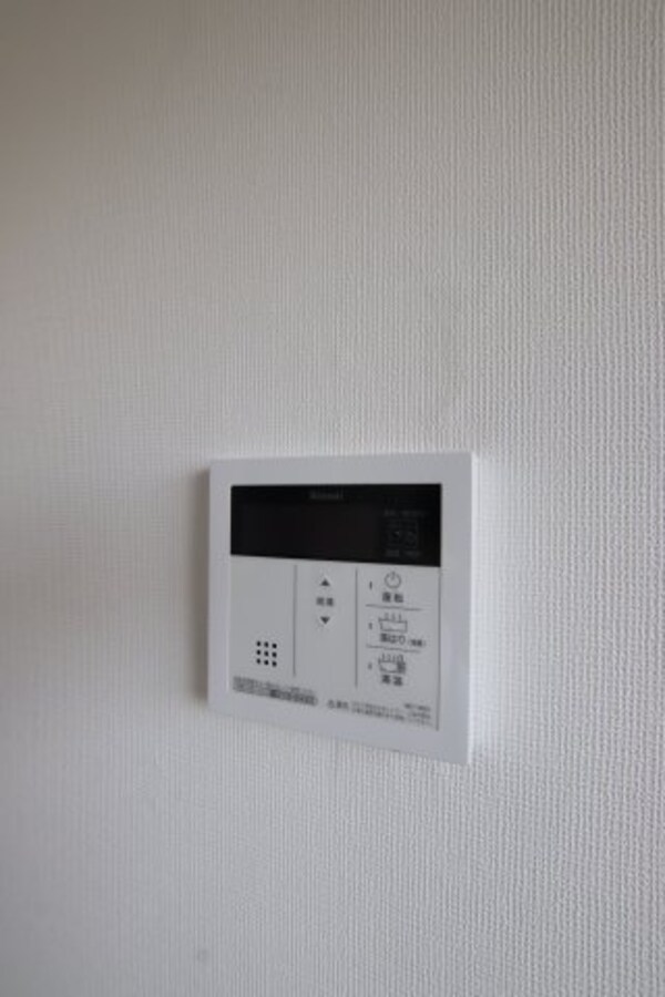 建物設備(給湯器リモコン)