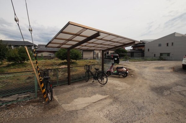 建物設備(駐輪場)