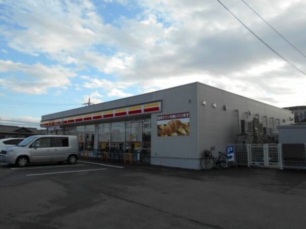 周辺環境(デイリーヤマザキ堺草尾店 139m)