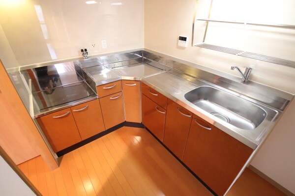 キッチン(ガスコンロ設置可)