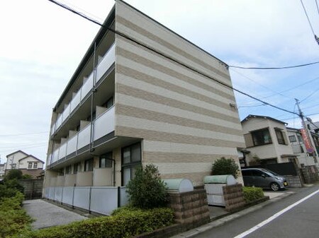 レオパレスchez moi(シェモア)外観写真