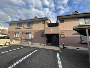 サーフスリィ吉村外観写真