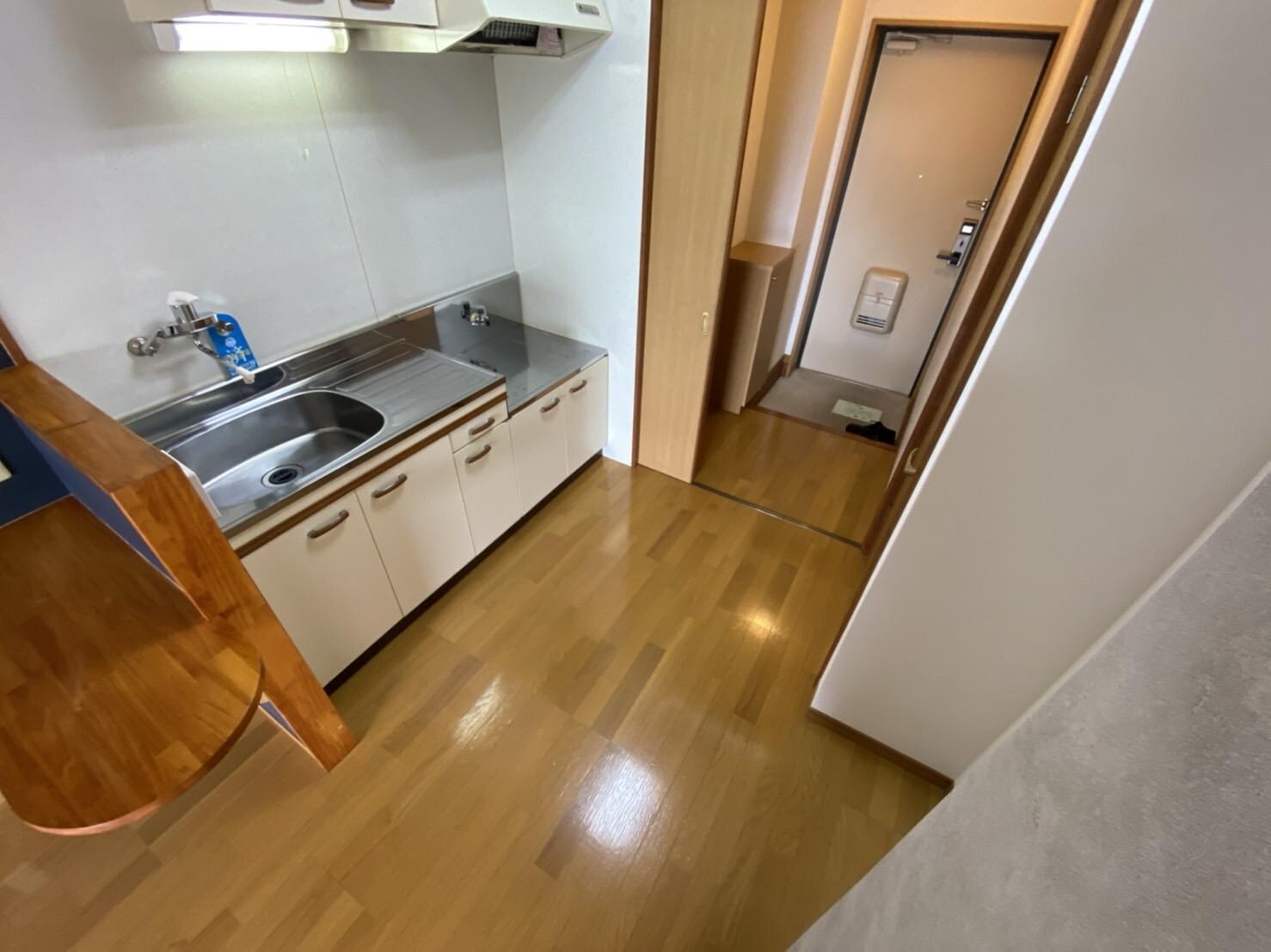 物件内観写真4　(色合いが変わります)