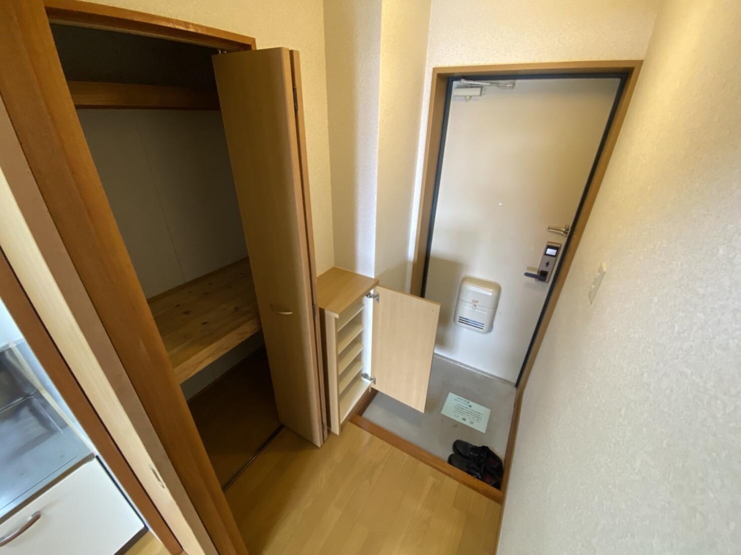 物件内観写真19　(色合いが変わります)