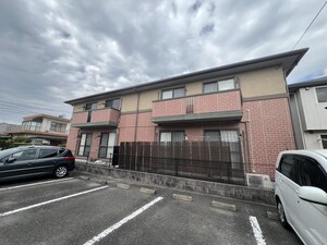 アムール神宮A棟外観写真