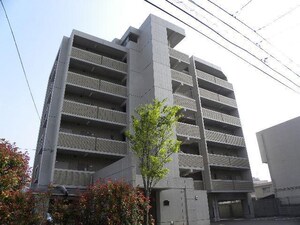 エンブレーマ西池外観写真