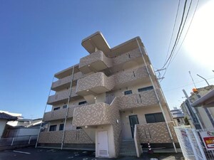 エリュシオン新名爪外観写真