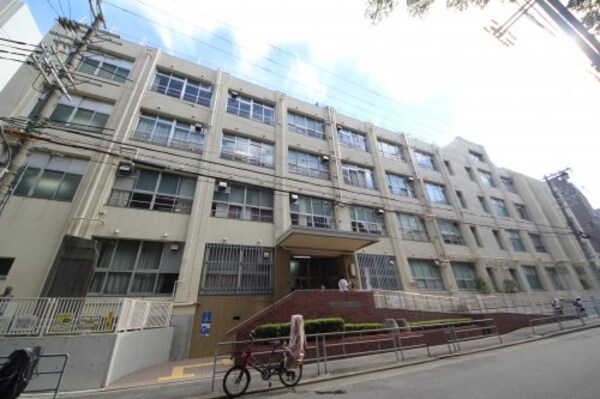 周辺環境(大阪市立西船場小学校 812m)