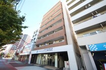 ジャストジャパンウエストの外観写真