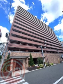 大阪メトロ四つ橋線 なんば駅 15階建 築6年の外観写真