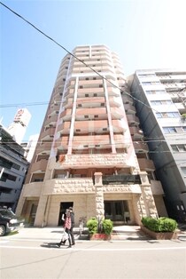 大阪メトロ千日前線 桜川駅 15階建 築17年の外観写真