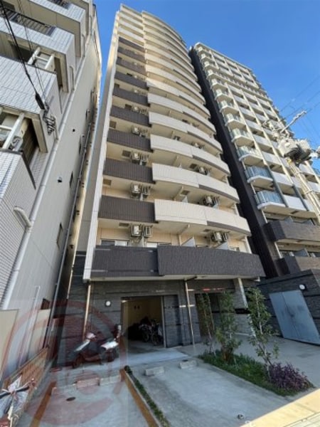 レジュールアッシュ難波ＭＩＮＡＭＩⅢ外観写真