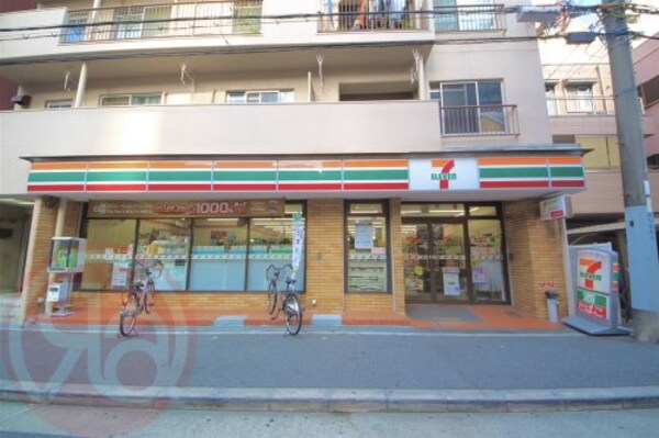 周辺環境(セブンイレブン 大阪北堀江4丁目店 580m)