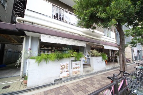 周辺環境(TABLES CoffeeBakery & Di 415m)