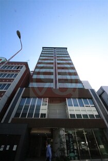 大阪メトロ千日前線 桜川駅 13階建 築10年の外観写真