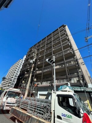 西ナンバグランドビル外観写真
