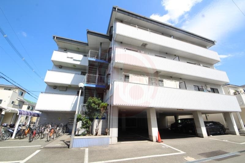 物件外観写真5　(外観もきれいです)