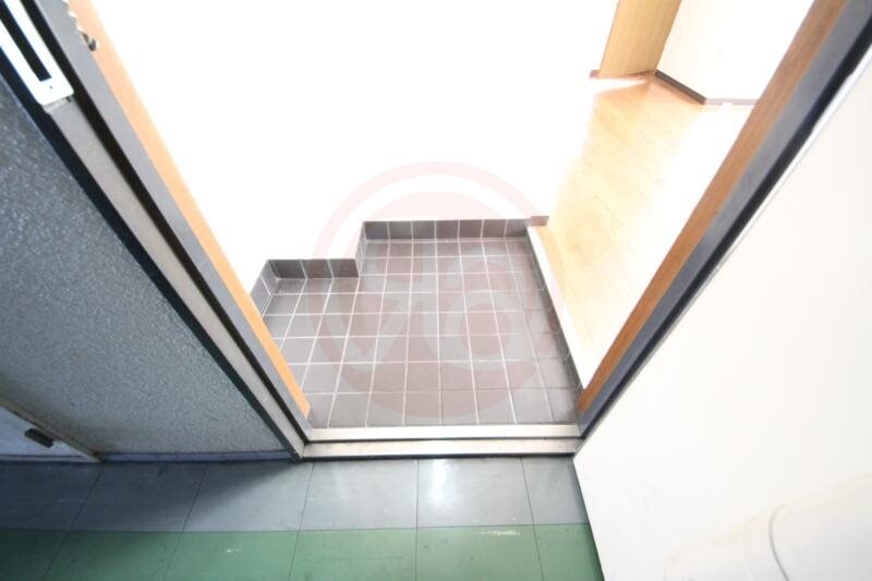 物件内観写真17　(シンプルで使いやすい玄関です)