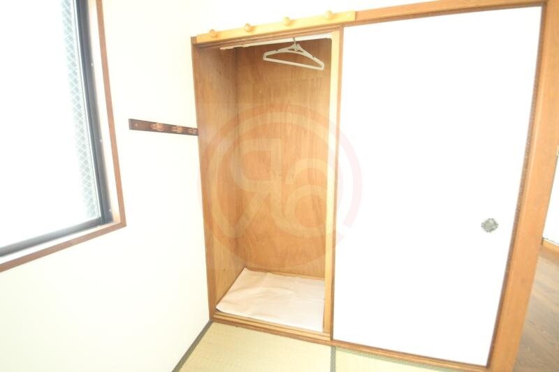 物件内観写真22　(小物を収納するのに便利です)