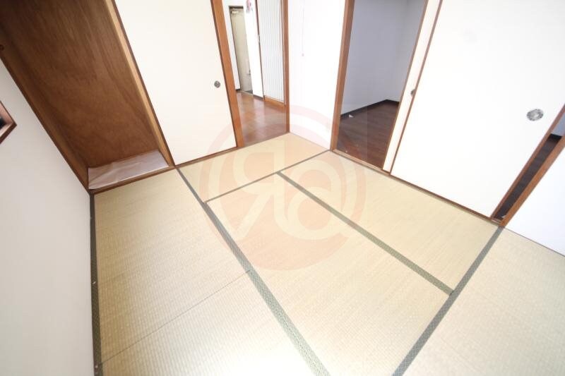 物件内観写真26　(フローリングだけでなく、和室もあります)