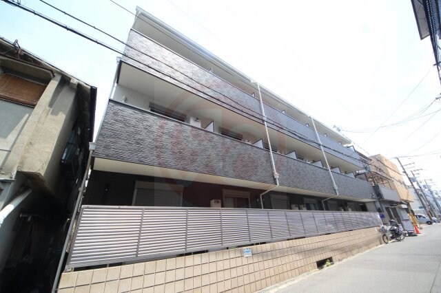 物件外観写真4　(物件の外観です)