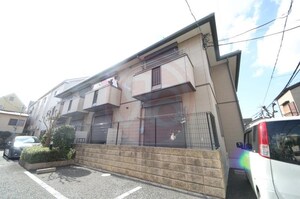 フルールタツミウエスト外観写真