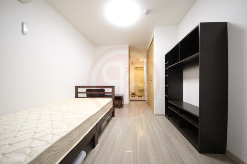 物件内観写真4　(リビングです)